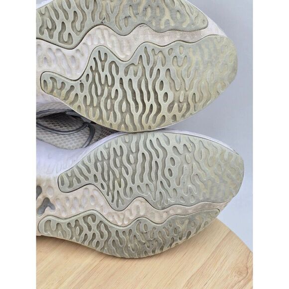 Nike Womens Renew Run CK6360-003 White Running Shoes Sneakers Size 7.0 - Picture 9 of 10